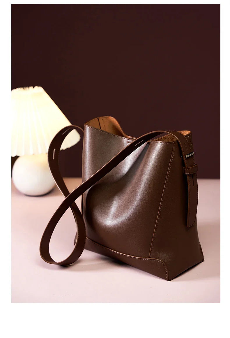 Frost Luxe Bucket Elanora