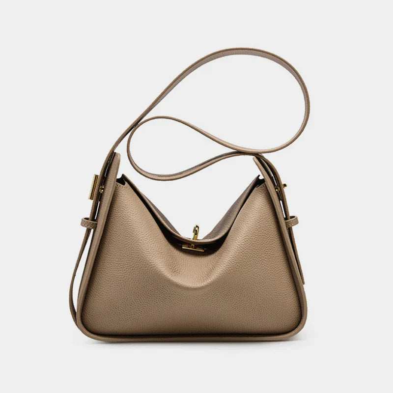 Classic Crossbody Elanora