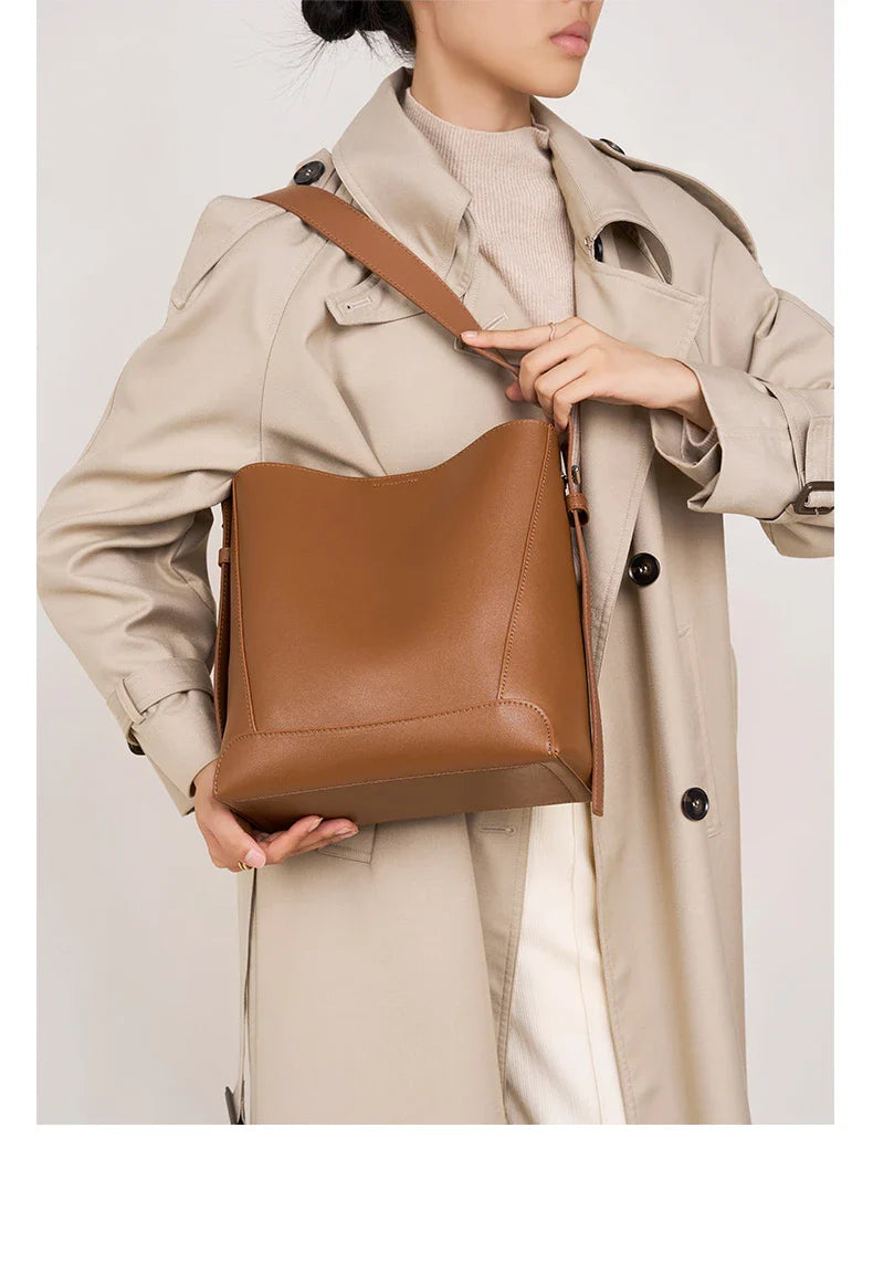 Frost Luxe Bucket Elanora