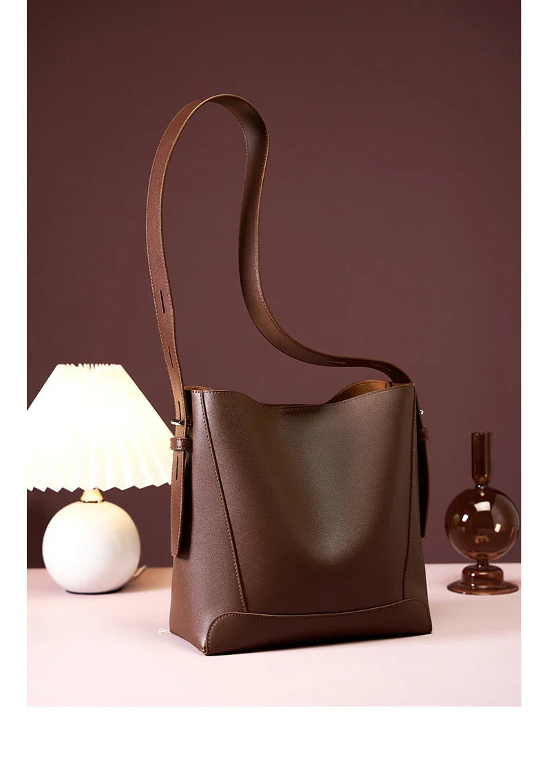 Frost Luxe Bucket Elanora