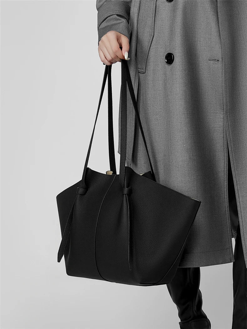 Diamond Glow Clutch Elanora