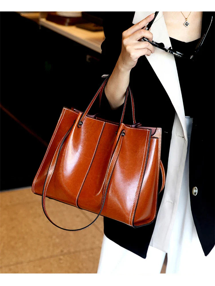 Timeless Tote Elanora