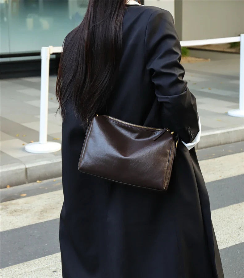 Isabella Shoulder Glamunik