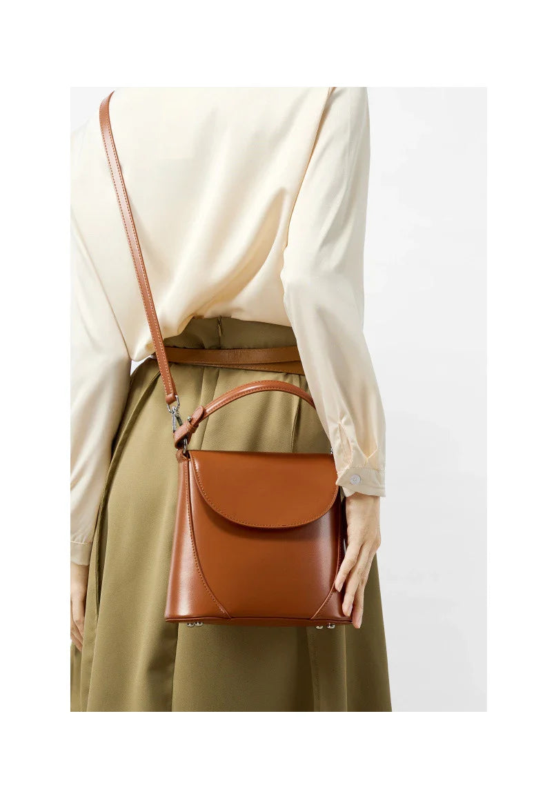 Golden Hour Shopper Elanora