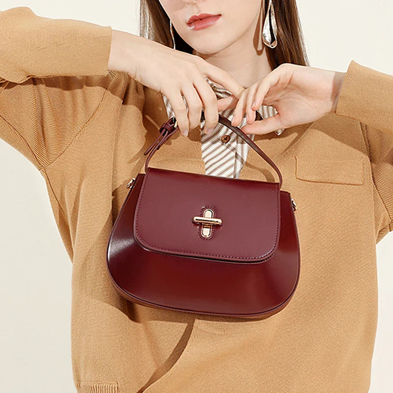 Luxurious Leather Saddle Crossbody Bag – Women's Fashion
