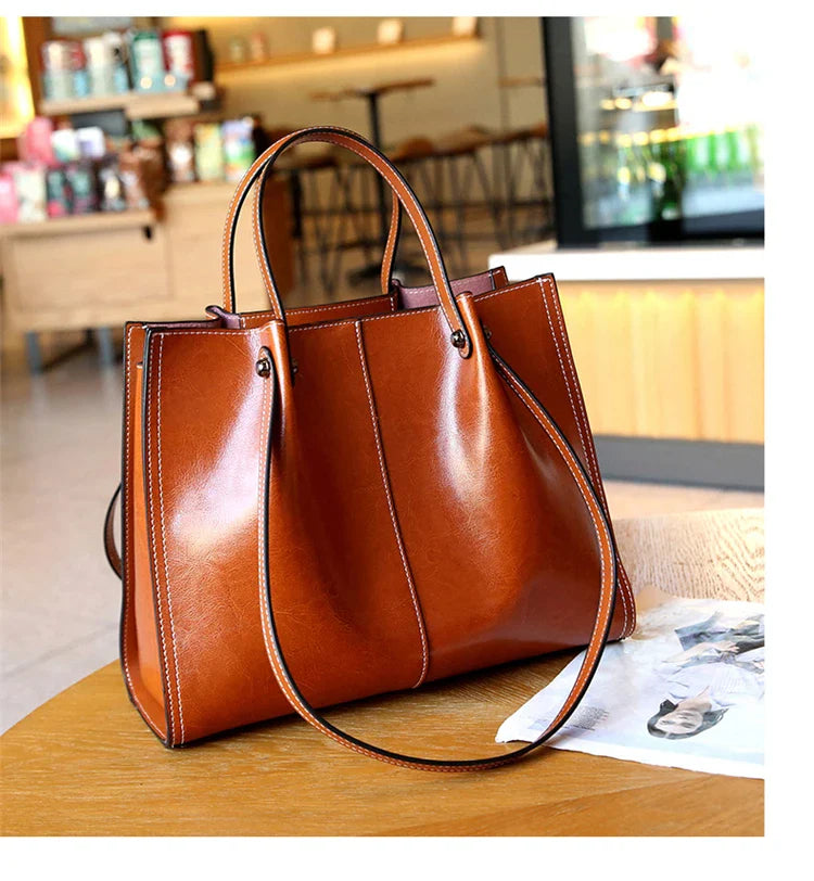 Timeless Tote Elanora