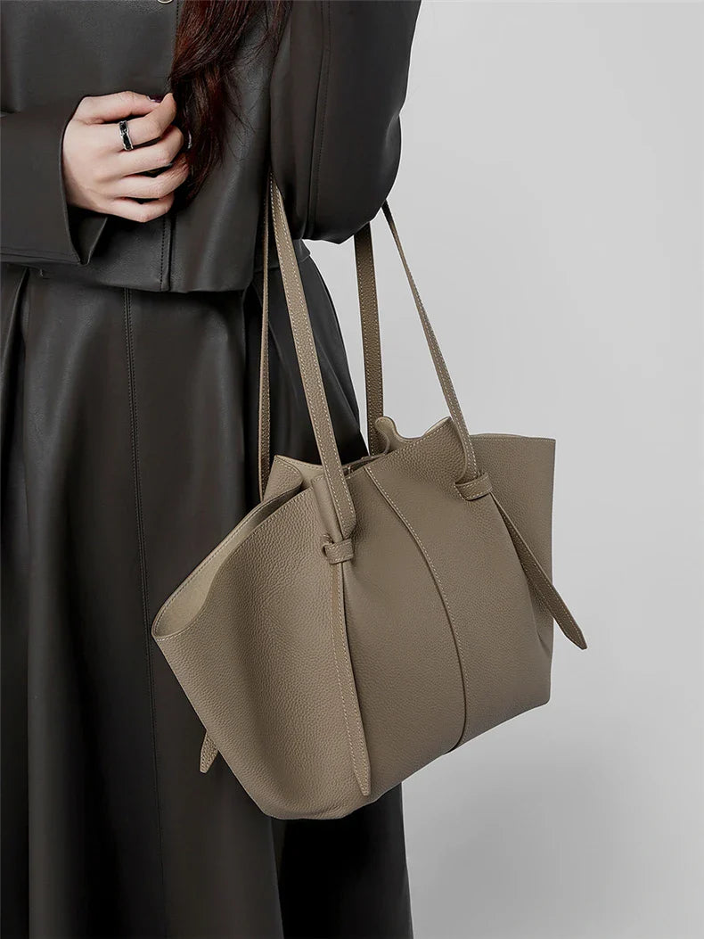 Diamond Glow Clutch Elanora