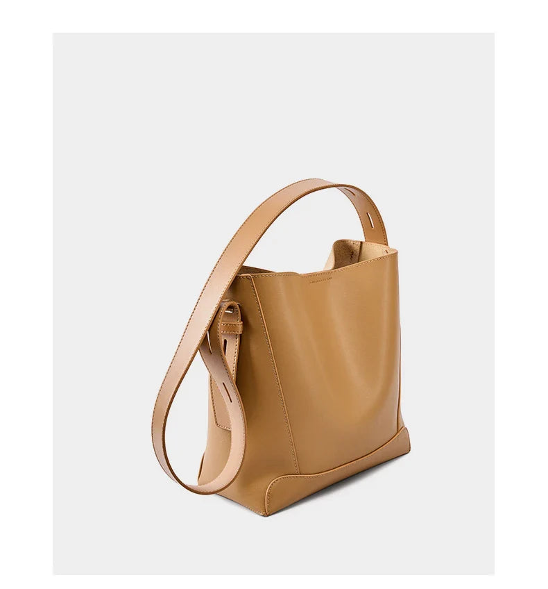 Frost Luxe Bucket Elanora