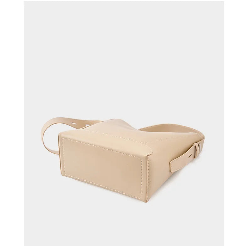 Frost Luxe Bucket Elanora