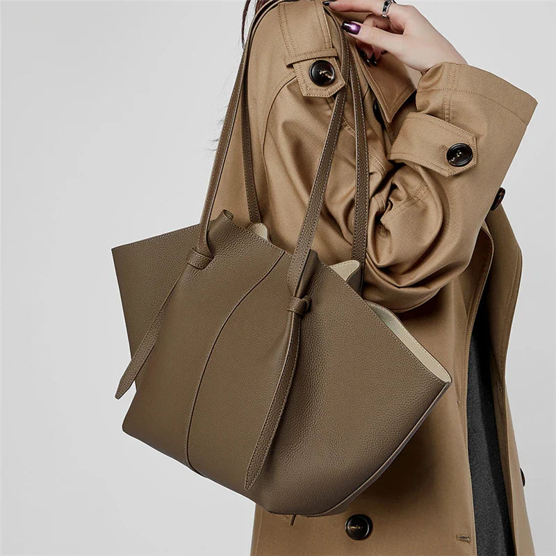 Diamond Glow Clutch Elanora