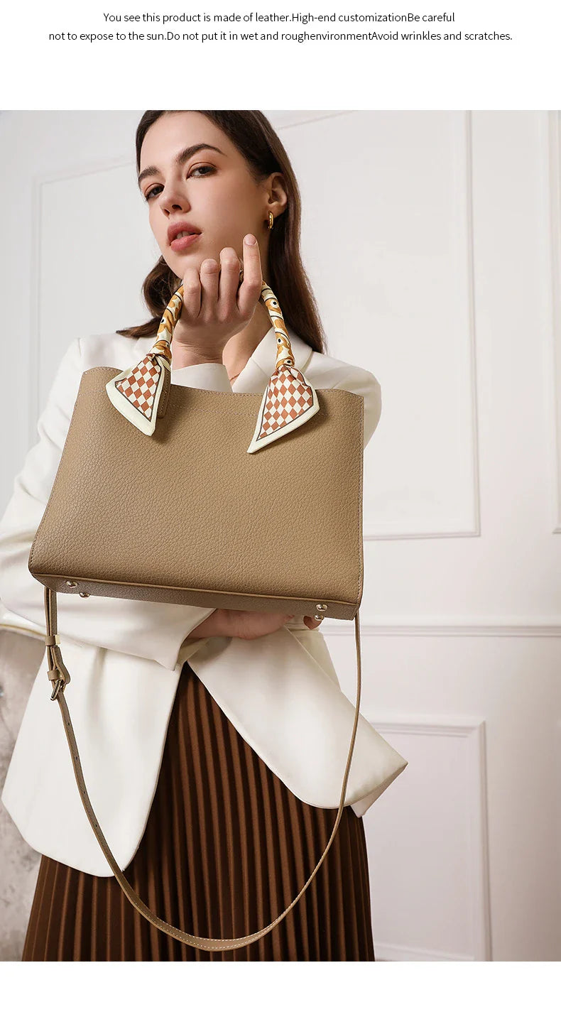 Madeleine Hobo Glamunik