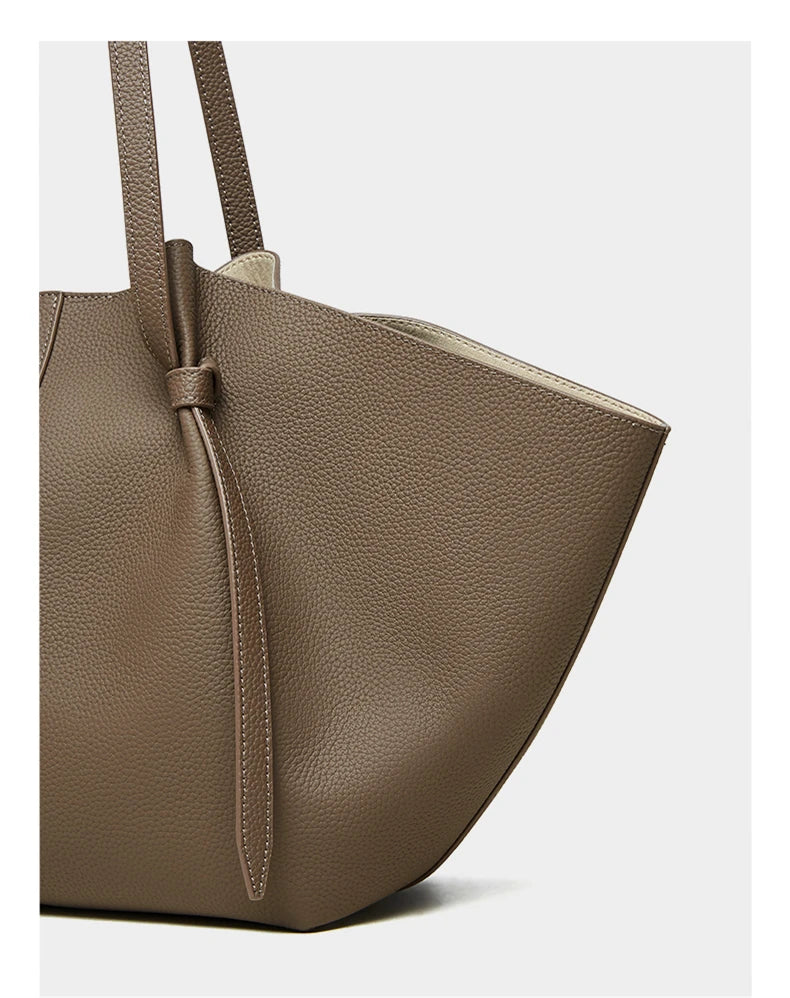 Diamond Glow Clutch Elanora