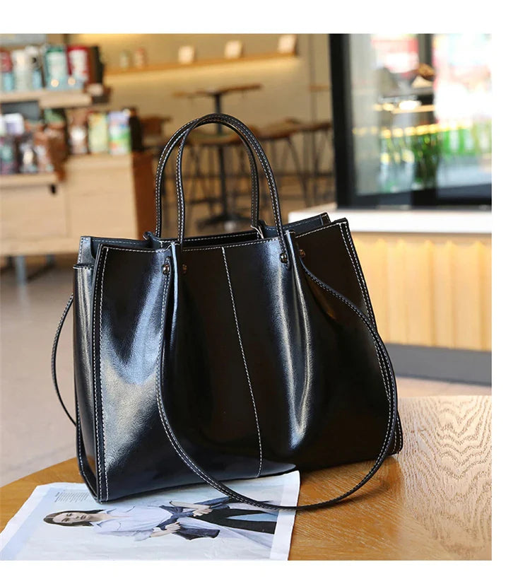 Timeless Tote Elanora