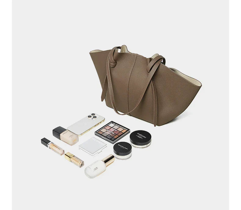 Diamond Glow Clutch Elanora