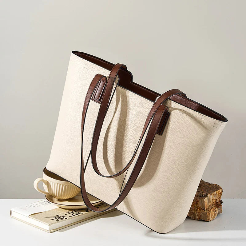 Everyday Luxe Shopper Elanora