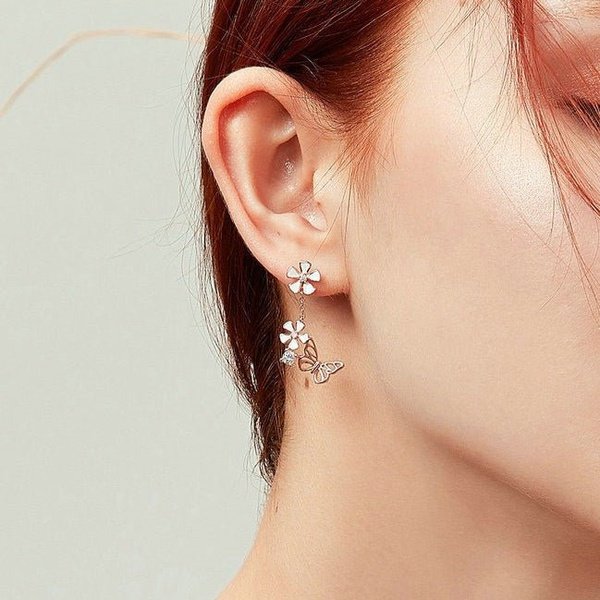 Boucles D'oreilles Papillon Et Fleur En Rose Gold